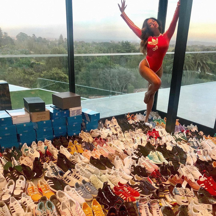 Beyonce,adidas Beyoncé 晒出她的球鞋收藏!眼花缭乱,都是同一个品牌! Beyonce,adidas Beyoncé 晒出她的球鞋收藏!眼花缭乱,都是同一个品牌!