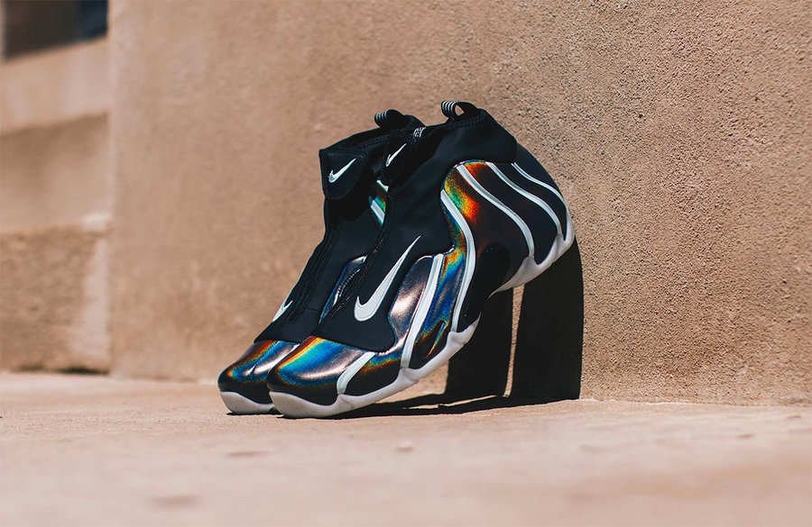 AO9378-001,Flightposite,Nike AO9378-001 实物真的惊艳!「全息风一」Nike Air Flightposite 即将发售 AO9378-001,Flightposite,Nike AO9378-001 实物真的惊艳!「全息风一」Nike Air Flightposite 即将发售