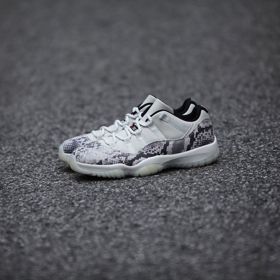 Air Jordan 11 Low,CD6846-002,发 本周六发售!白蛇 Air Jordan 11 Low 最新美图欣赏! Air Jordan 11 Low,CD6846-002,发 本周六发售!白蛇 Air Jordan 11 Low 最新美图欣赏!