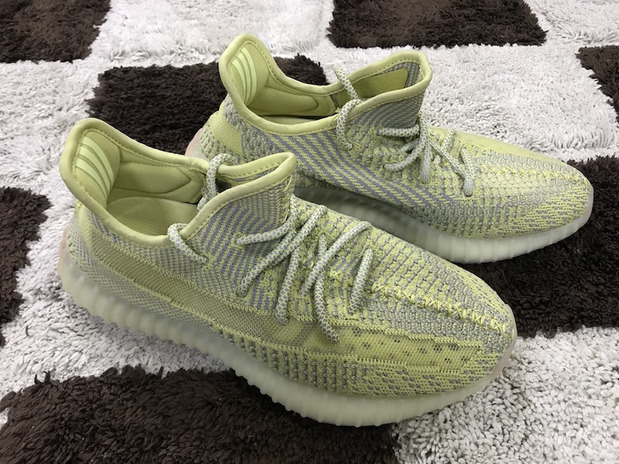 adidas,Yeezy Boost 350 V2 三双全新侧透 Yeezy 350 V2 曝光!全部都是满天星! adidas,Yeezy Boost 350 V2 三双全新侧透 Yeezy 350 V2 曝光!全部都是满天星!