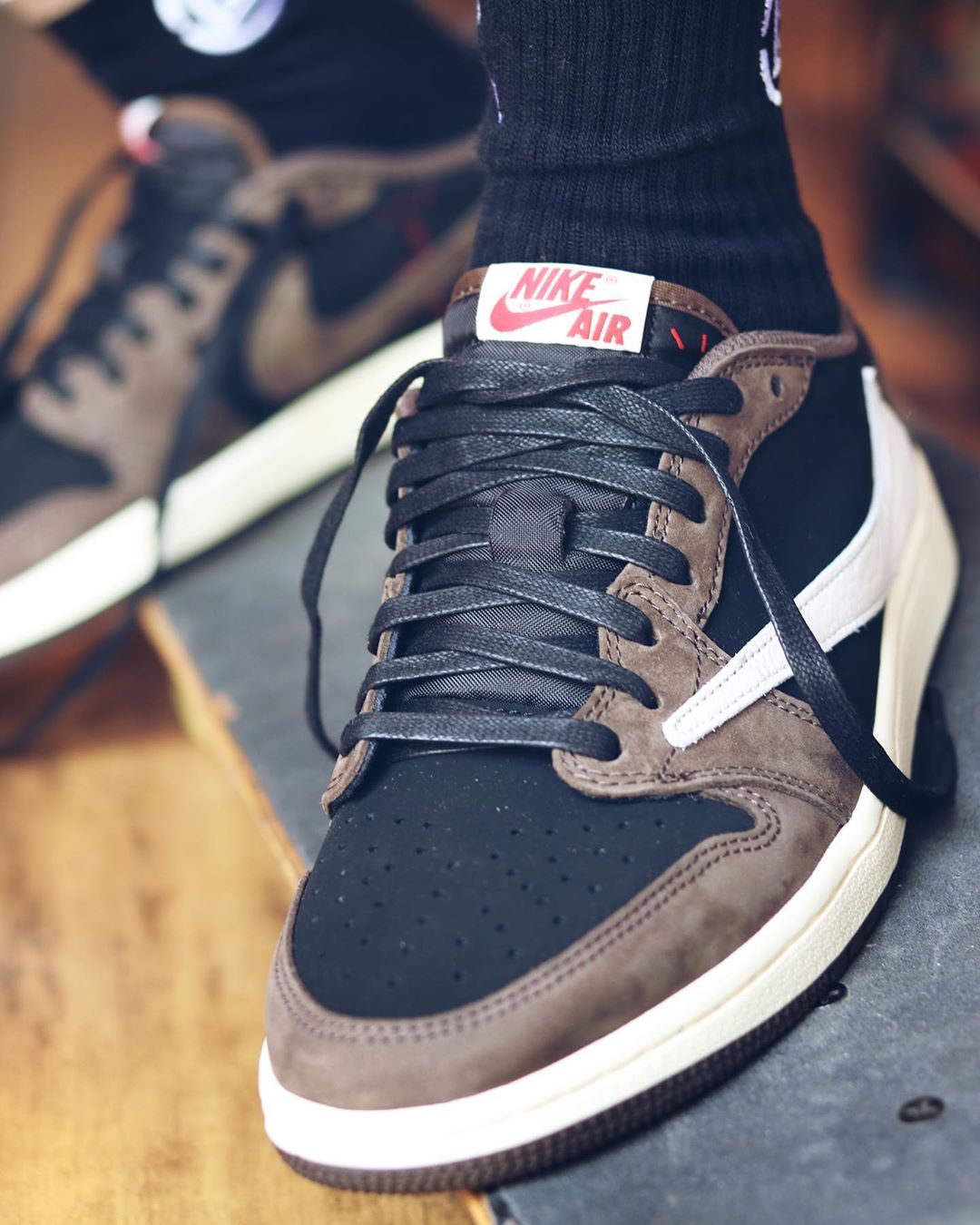 反钩,Air Jordan 1,AJ1,上脚,发售,CQ42 低帮反钩 Air Jordan 1 上脚图来了!看完这双你还得冲! 反钩,Air Jordan 1,AJ1,上脚,发售,CQ42 低帮反钩 Air Jordan 1 上脚图来了!看完这双你还得冲!