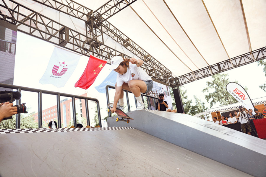 Vans 高校滑手齐聚京城!首届 Vans 大学生滑板巡回赛圆满落幕! Vans 高校滑手齐聚京城!首届 Vans 大学生滑板巡回赛圆满落幕!