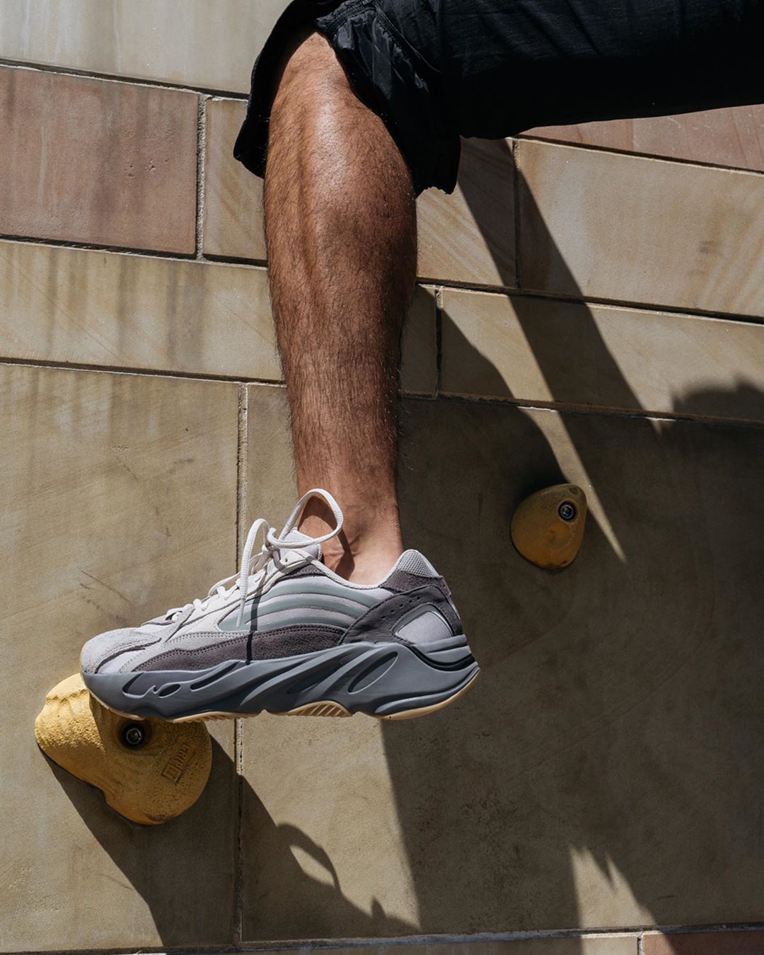 adidas,Yeezy 700 V2,发售,FU7914 上架 7 分钟全码售罄!「火山灰」Yeezy 700 V2 会是黑马么? adidas,Yeezy 700 V2,发售,FU7914 上架 7 分钟全码售罄!「火山灰」Yeezy 700 V2 会是黑马么?