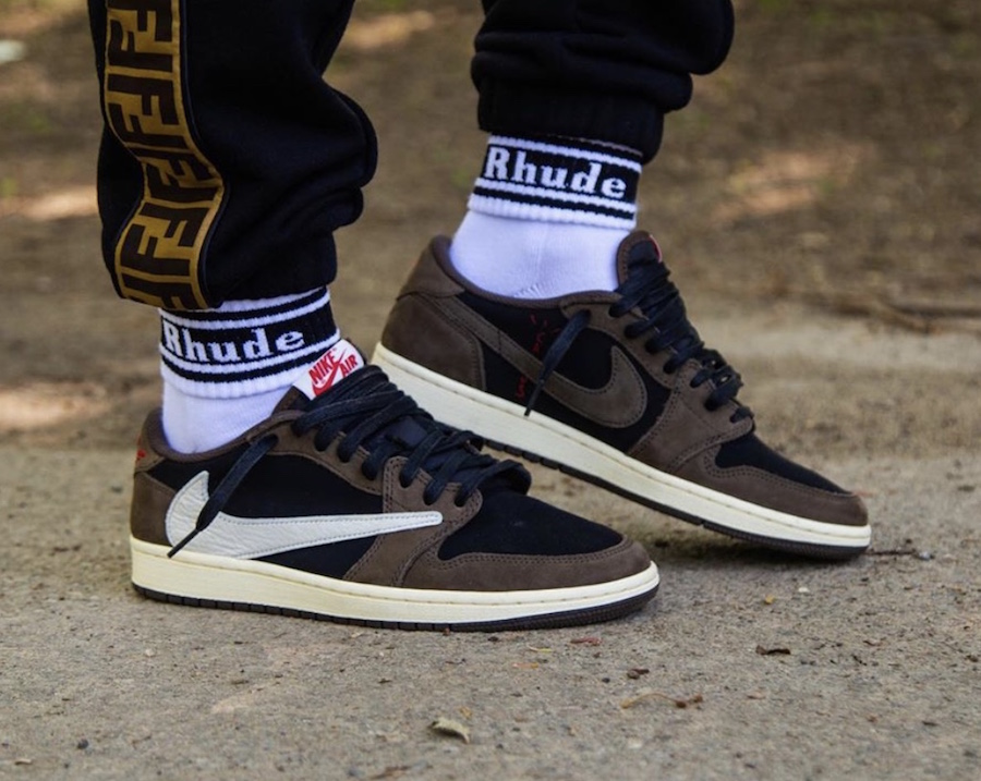 Travis Scott,Air Jordan 1,上脚,发 反钩 Air Jordan 1 强势起飞!别忘了低帮版本九月发售! Travis Scott,Air Jordan 1,上脚,发 反钩 Air Jordan 1 强势起飞!别忘了低帮版本九月发售!