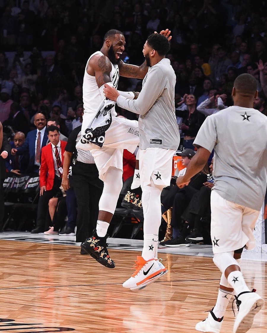 Nike,LeBron 17, 詹姆斯亲晒全新战靴!会不会是新一代 LeBron 17? Nike,LeBron 17, 詹姆斯亲晒全新战靴!会不会是新一代 LeBron 17?
