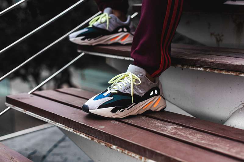 Yeezy 700,Wave runner,发售,yeezy 欲购从速!全家族尺码补货!首发 Yeezy 700 现已开启预约! Yeezy 700,Wave runner,发售,yeezy 欲购从速!全家族尺码补货!首发 Yeezy 700 现已开启预约!