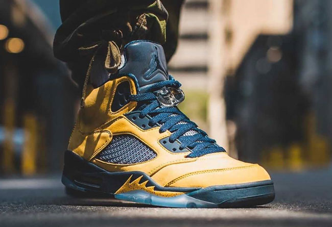 Air Jordan 5,AJ5,发售,Inspire,CQ 预售 2000+!来看看国内跳票的「密西根 AJ5」实物有多美! Air Jordan 5,AJ5,发售,Inspire,CQ 预售 2000+!来看看国内跳票的「密西根 AJ5」实物有多美!