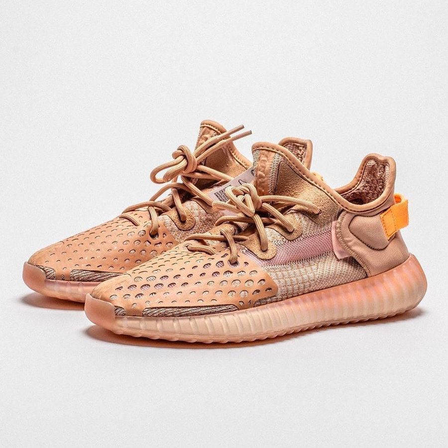 The Shoe Surgeon,Yeezy,Clay 把 Yeezy 反过来穿!?这样的球鞋定制简直逆天! The Shoe Surgeon,Yeezy,Clay 把 Yeezy 反过来穿!?这样的球鞋定制简直逆天!