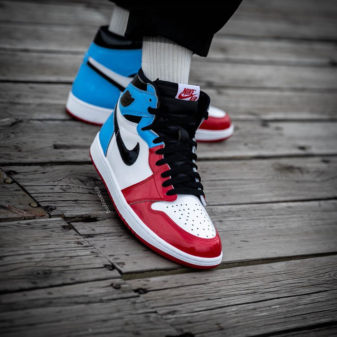 AJ1,Air Jordan 1,CK5666-100,上脚 芝加哥 + 北卡蓝 Air Jordan 1 上脚照来了!你觉得好看吗? AJ1,Air Jordan 1,CK5666-100,上脚 芝加哥 + 北卡蓝 Air Jordan 1 上脚照来了!你觉得好看吗?