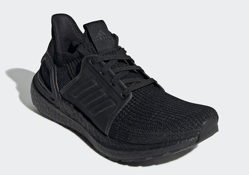 adidas,UB,Ultra Boost 19,Tripl 脚感最爽的「小黑鞋」来了!Ultra Boost 19 黑武士即将发售! adidas,UB,Ultra Boost 19,Tripl 脚感最爽的「小黑鞋」来了!Ultra Boost 19 黑武士即将发售!