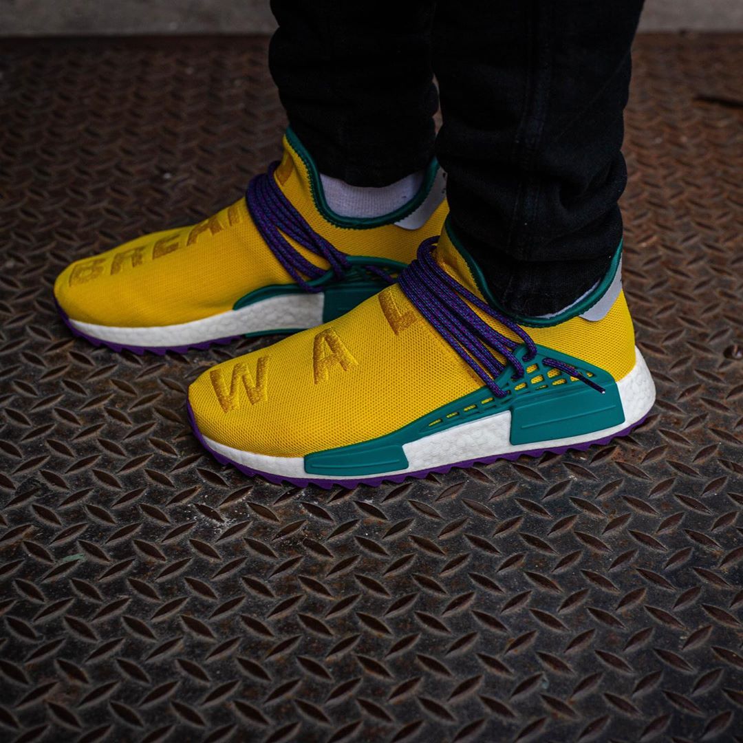 adidas,Hu NMD,Pharrell William 颜值不输「快乐」!这双亲友限定 Hu NMD 新品打几分? adidas,Hu NMD,Pharrell William 颜值不输「快乐」!这双亲友限定 Hu NMD 新品打几分?
