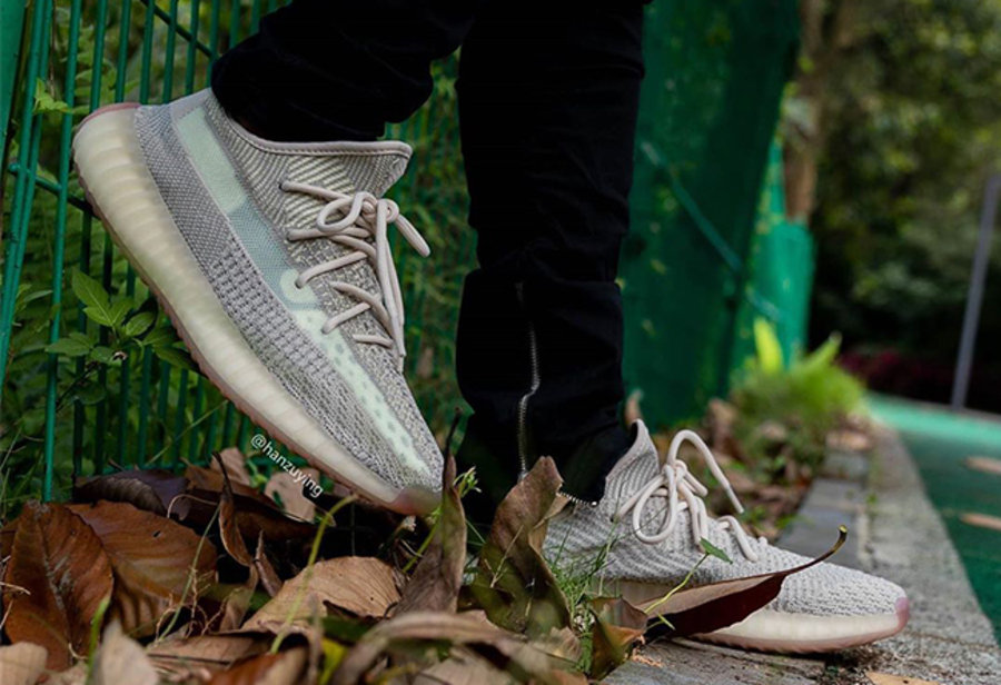 adidas,Yeezy,Yeezy Boost 350 V 两双 Yeezy 350 V2 同一天发售!你选「拼接」还是「冰蓝」? adidas,Yeezy,Yeezy Boost 350 V 两双 Yeezy 350 V2 同一天发售!你选「拼接」还是「冰蓝」?