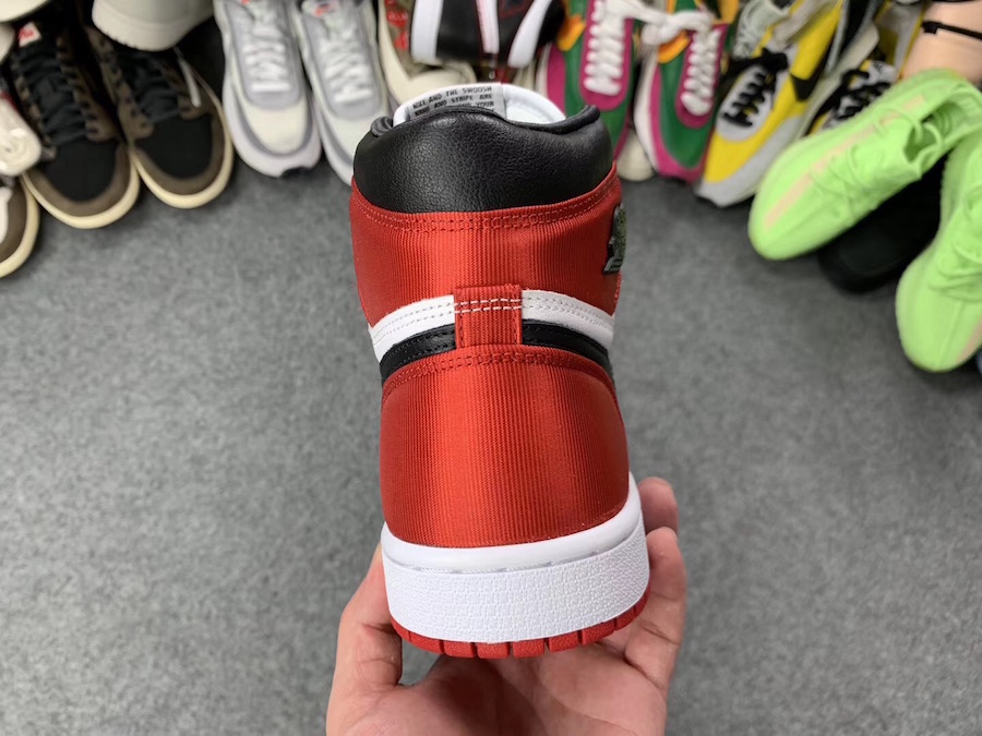 Air Jordan 1,AJ1,Black Toe,Sat 还有不到一个月!丝绸黑脚趾 Air Jordan 1 将提前发售! Air Jordan 1,AJ1,Black Toe,Sat 还有不到一个月!丝绸黑脚趾 Air Jordan 1 将提前发售!