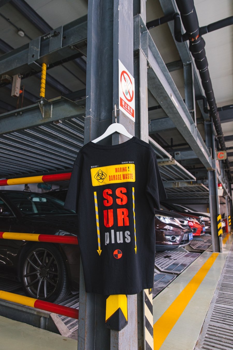 亮眼,撞色,醒目,标语,全新,SSUR,PLUS,WASTE 全新 SSUR*PLUS WASTE 系列现已发售!多款撞色服饰非常抢眼! 亮眼,撞色,醒目,标语,全新,SSUR,PLUS,WASTE 全新 SSUR*PLUS WASTE 系列现已发售!多款撞色服饰非常抢眼!