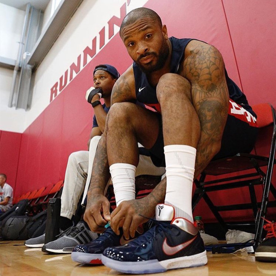 Nike,Zoom Kobe 4 吸睛效果不输反钩!塔克上脚 Zoom Kobe 4 美国队配色! Nike,Zoom Kobe 4 吸睛效果不输反钩!塔克上脚 Zoom Kobe 4 美国队配色!