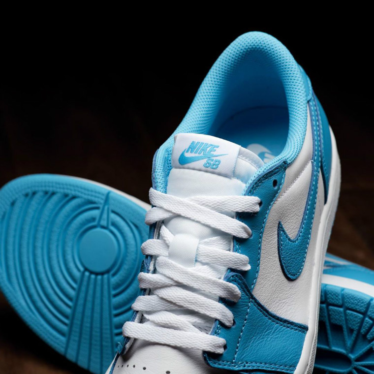 Air Jordan 1,AJ1,北卡,Nike SB,CJ 连 Air Jordan 1 Low 都要陪跑!今天北卡 Nike SB 联名你中了么? Air Jordan 1,AJ1,北卡,Nike SB,CJ 连 Air Jordan 1 Low 都要陪跑!今天北卡 Nike SB 联名你中了么?