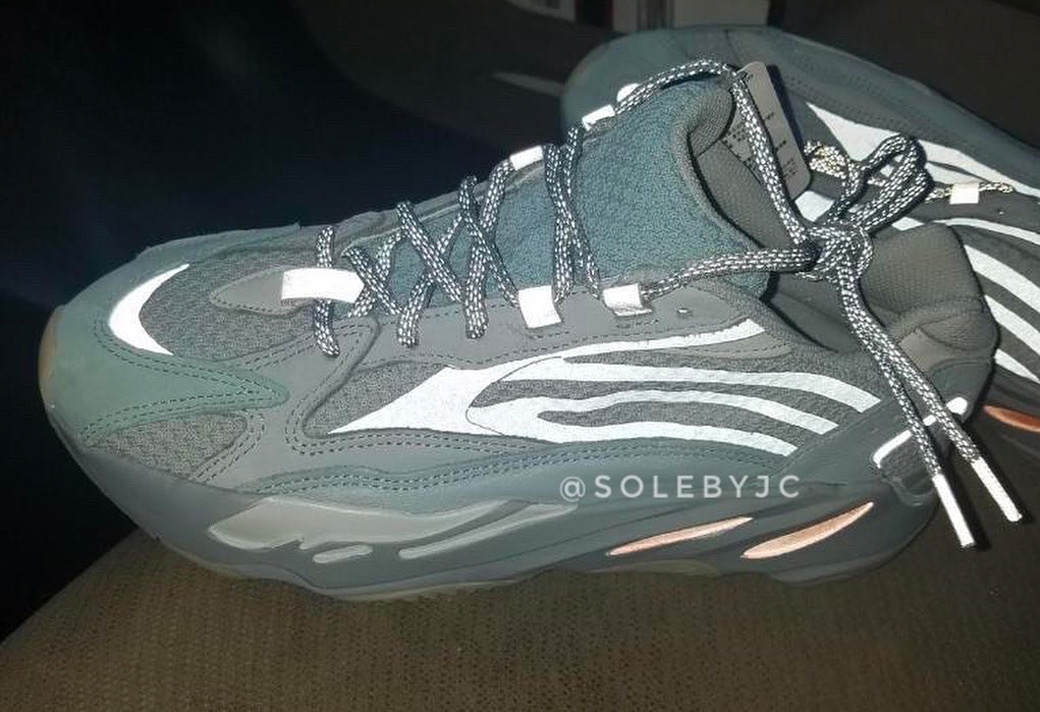 Yeezy 700,Yeezy 700 V2,Yeezy 下月发售!惯性 Yeezy 700 V2 实物首次曝光! Yeezy 700,Yeezy 700 V2,Yeezy 下月发售!惯性 Yeezy 700 V2 实物首次曝光!