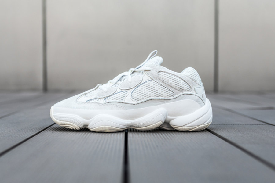 Yeezy 500,adidas,发售,FV3573,上脚, 明早 10 点官网发售!Yeezy 500「白骨」抢先开箱上脚 Yeezy 500,adidas,发售,FV3573,上脚, 明早 10 点官网发售!Yeezy 500「白骨」抢先开箱上脚