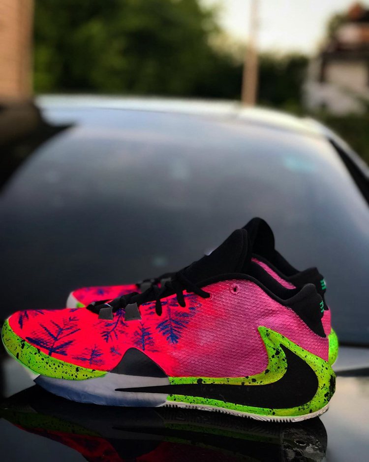 Nike,Zoom Freak 1,Nike by you 骚粉配色十分亮眼!Zoom Freak 1 你也可以「官网定制」! Nike,Zoom Freak 1,Nike by you 骚粉配色十分亮眼!Zoom Freak 1 你也可以「官网定制」!