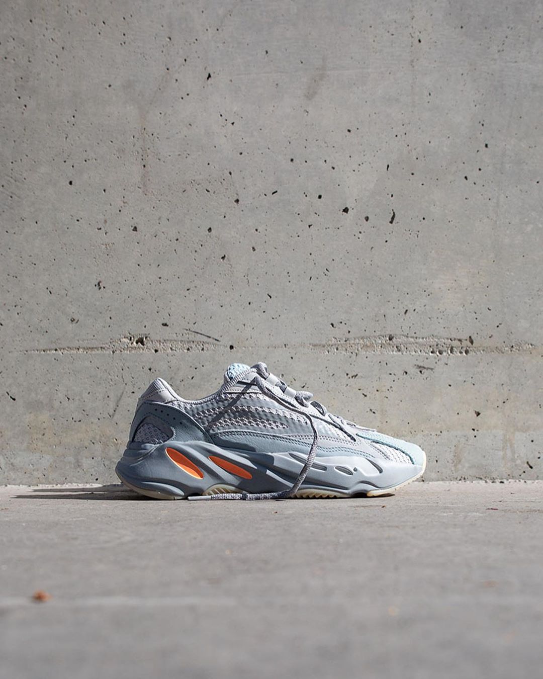 Yeezy 700 V2,FW2549,发售,adidas 9 月发售狂潮开启!两款 Yeezy 新品本周发售!但是…… Yeezy 700 V2,FW2549,发售,adidas 9 月发售狂潮开启!两款 Yeezy 新品本周发售!但是……