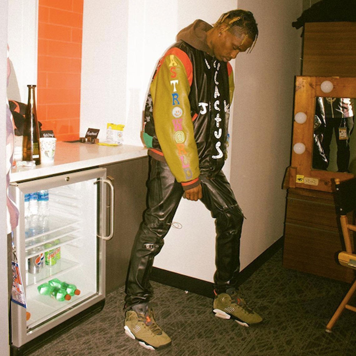 Travis Scott,AJ6,Air Jordan 6, 还有女鞋版本!Travis Scott x AJ6 极有可能下周发售! Travis Scott,AJ6,Air Jordan 6, 还有女鞋版本!Travis Scott x AJ6 极有可能下周发售!