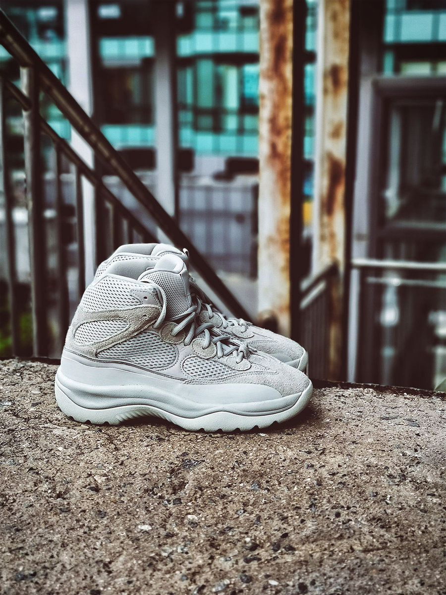 Yeezy,Desert Boot 号称 Yeezy 家族性价比第一!Yeezy 沙漠靴上脚效果究竟如何? Yeezy,Desert Boot 号称 Yeezy 家族性价比第一!Yeezy 沙漠靴上脚效果究竟如何?