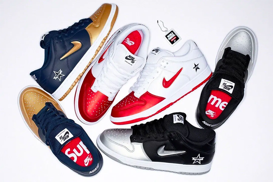 Supreme,Yeezy,LeBron Icon 今天的 Supreme 联名、Yeezy 沙漠靴都有一个共同特点!你抢到了啥? Supreme,Yeezy,LeBron Icon 今天的 Supreme 联名、Yeezy 沙漠靴都有一个共同特点!你抢到了啥?