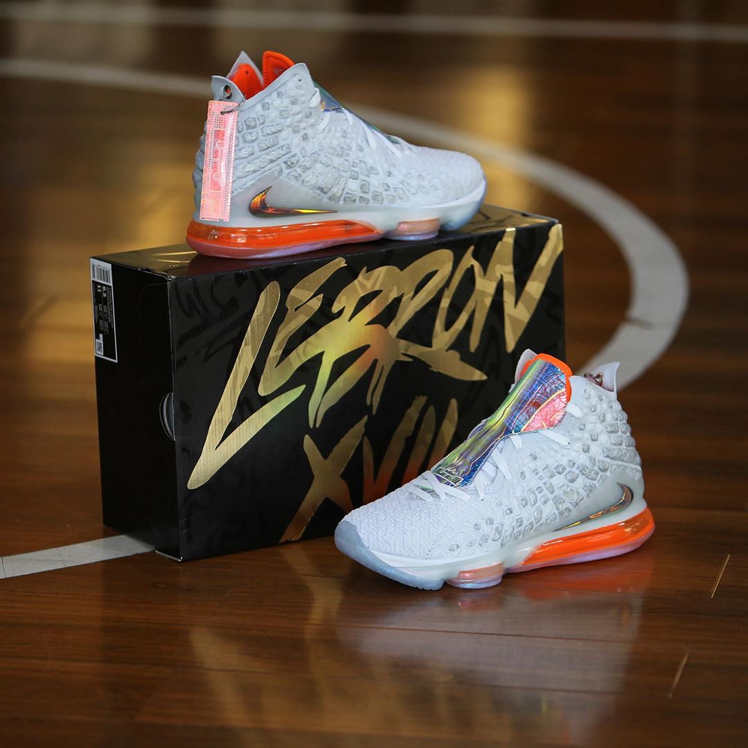 LeBron 17,Nike,发售,future air LeBron 17 实物美图来了!全新顶级战靴冲不冲? LeBron 17,Nike,发售,future air LeBron 17 实物美图来了!全新顶级战靴冲不冲?