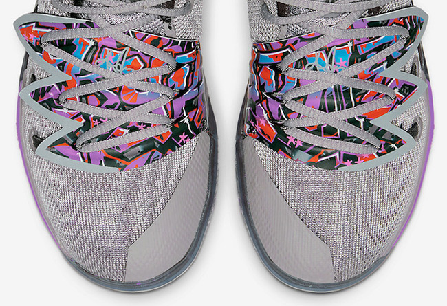 Nike,Kyrie 5 GS,Graffiti,AQ245 街头涂鸦风格涂装!全新配色 Kyrie 5 GS “Graffiti” 下月发售! Nike,Kyrie 5 GS,Graffiti,AQ245 街头涂鸦风格涂装!全新配色 Kyrie 5 GS “Graffiti” 下月发售!