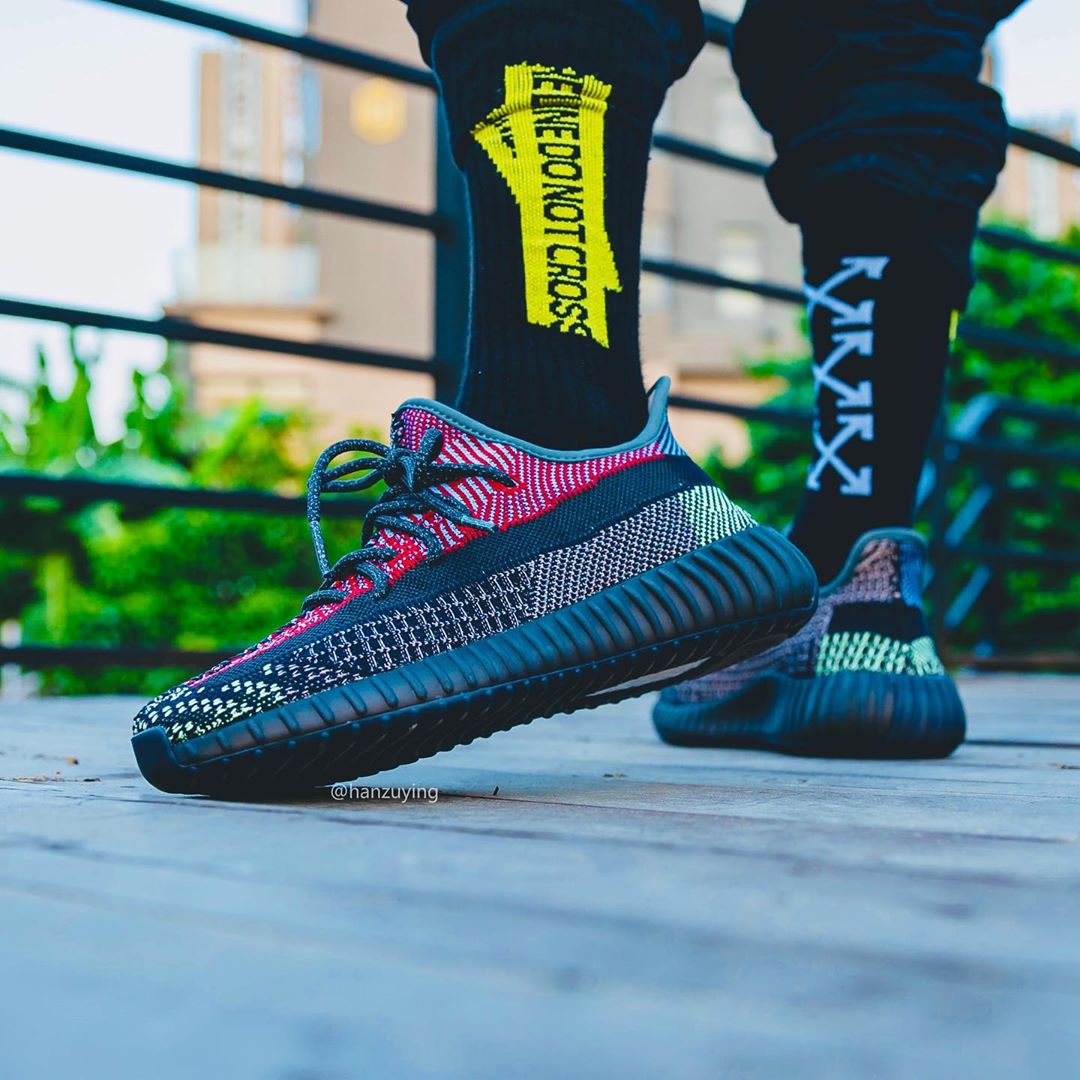 adidas,Yeezy,Yeezy Boost 350 V 年底的两双满天星 Yeezy 350 V2 上脚曝光!还有夜光效果! adidas,Yeezy,Yeezy Boost 350 V 年底的两双满天星 Yeezy 350 V2 上脚曝光!还有夜光效果!