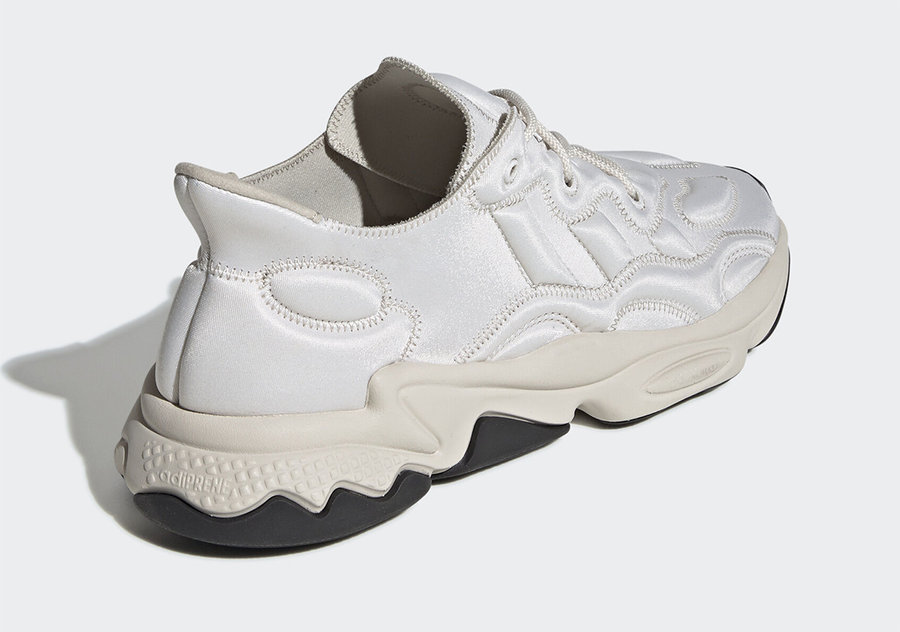 adidas,Ozweego,发售,FU7646,FU764 科幻银色装扮!adidas Ozweego 全新配色即将发售 adidas,Ozweego,发售,FU7646,FU764 科幻银色装扮!adidas Ozweego 全新配色即将发售