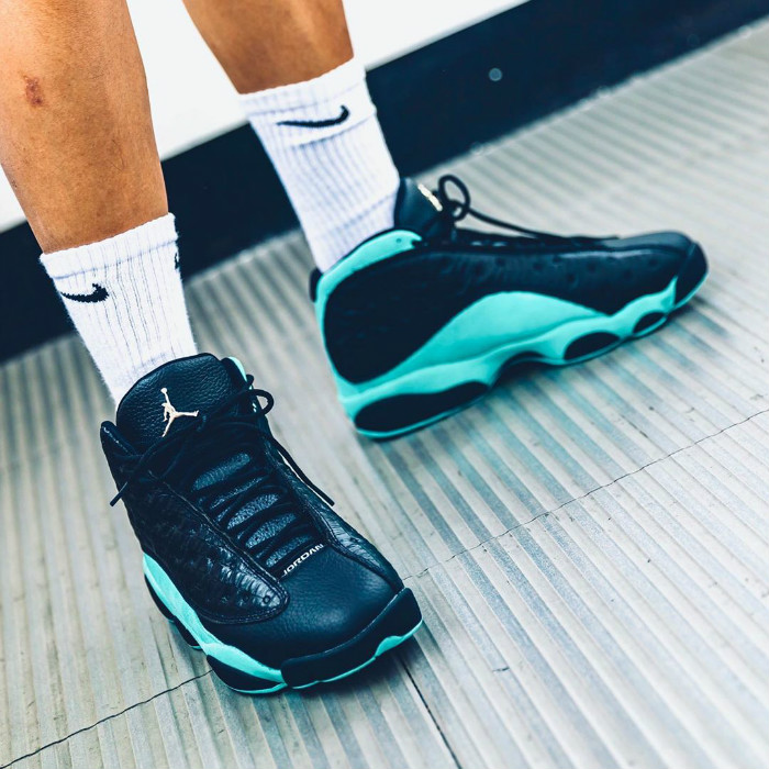 Air Jordan 13,AJ13,Island Gree 上脚效果首次曝光!鳄鱼纹 + 蒂芙尼色的 AJ13 可真够「野」 Air Jordan 13,AJ13,Island Gree 上脚效果首次曝光!鳄鱼纹 + 蒂芙尼色的 AJ13 可真够「野」