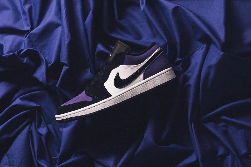 AJ1,Air Jordan 1 Mid,553558-12 市场价格不到千元!低帮黑紫脚趾 AJ1 现已发售 AJ1,Air Jordan 1 Mid,553558-12 市场价格不到千元!低帮黑紫脚趾 AJ1 现已发售