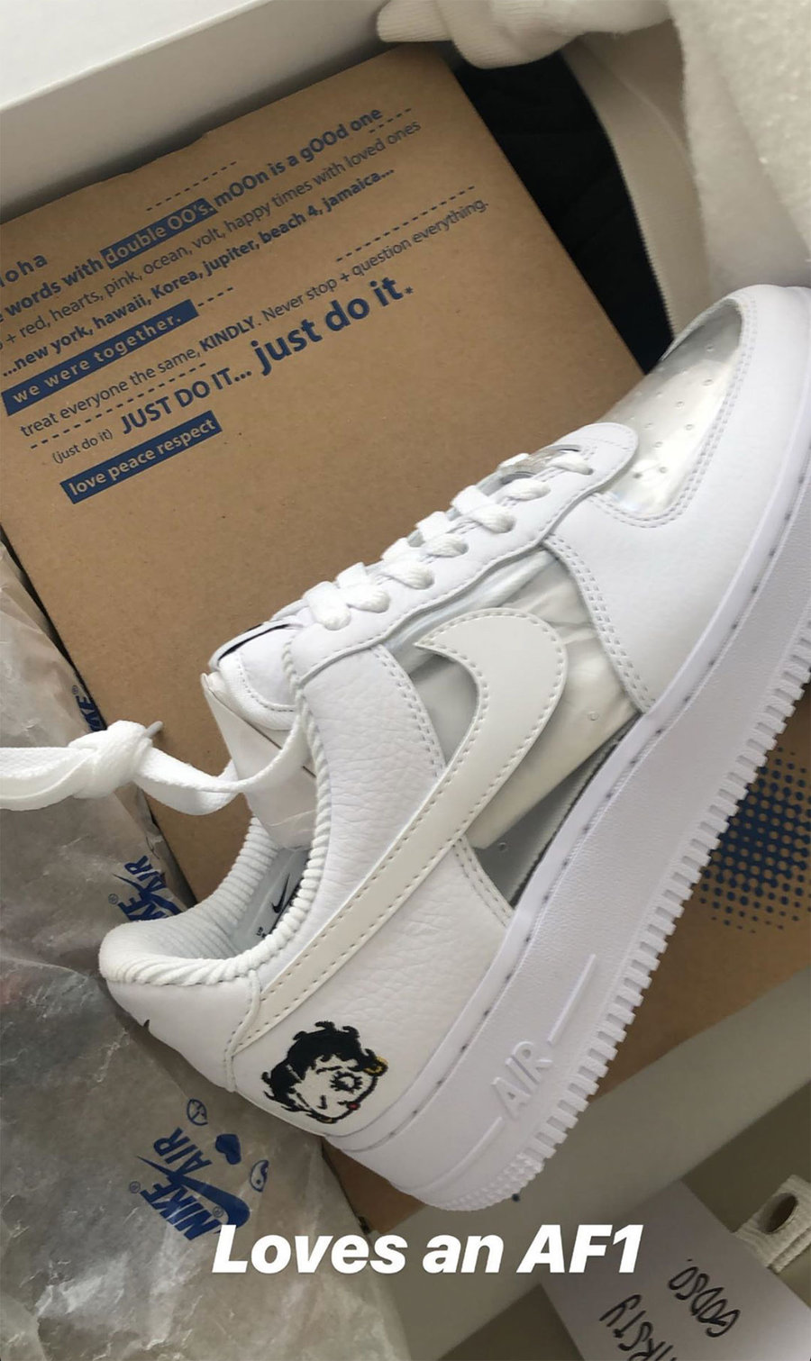 Air Force 1,AF1,Olivia Kim,发售 Olivia Kim x AF1 Sample 版本曝光!连内衬都是灯芯绒! Air Force 1,AF1,Olivia Kim,发售 Olivia Kim x AF1 Sample 版本曝光!连内衬都是灯芯绒!