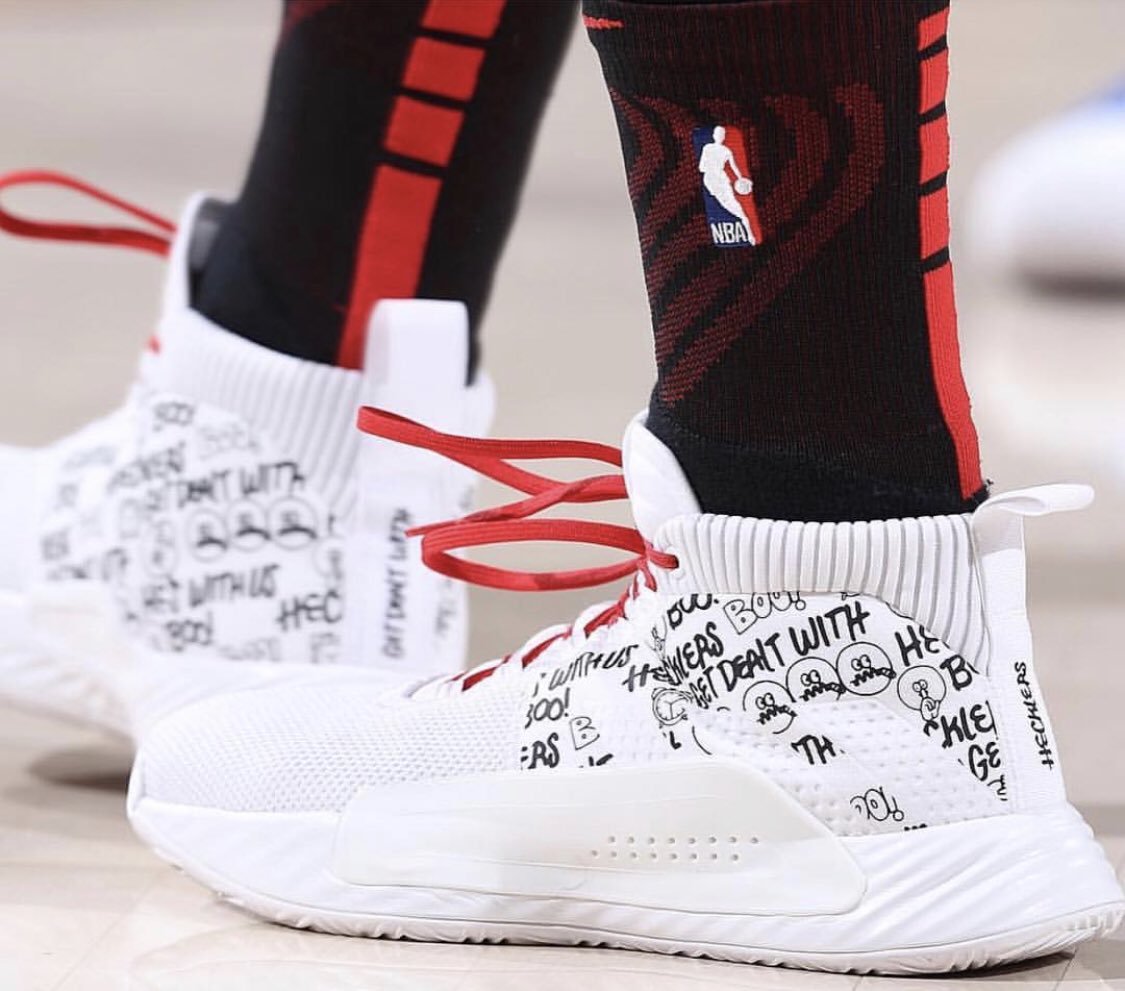 adidas,Hecklers Get Dealt With 「质疑者」卡通涂鸦!利拉德 6 特别配色官图曝光! adidas,Hecklers Get Dealt With 「质疑者」卡通涂鸦!利拉德 6 特别配色官图曝光!