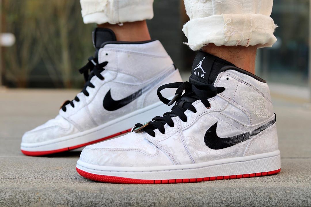 Air Jordan 1 Mid,AJ1,发售,CU2804 预售价 2000+!白丝绸 Air Jordan 1 Mid 上脚抢先看,下周发售! Air Jordan 1 Mid,AJ1,发售,CU2804 预售价 2000+!白丝绸 Air Jordan 1 Mid 上脚抢先看,下周发售!