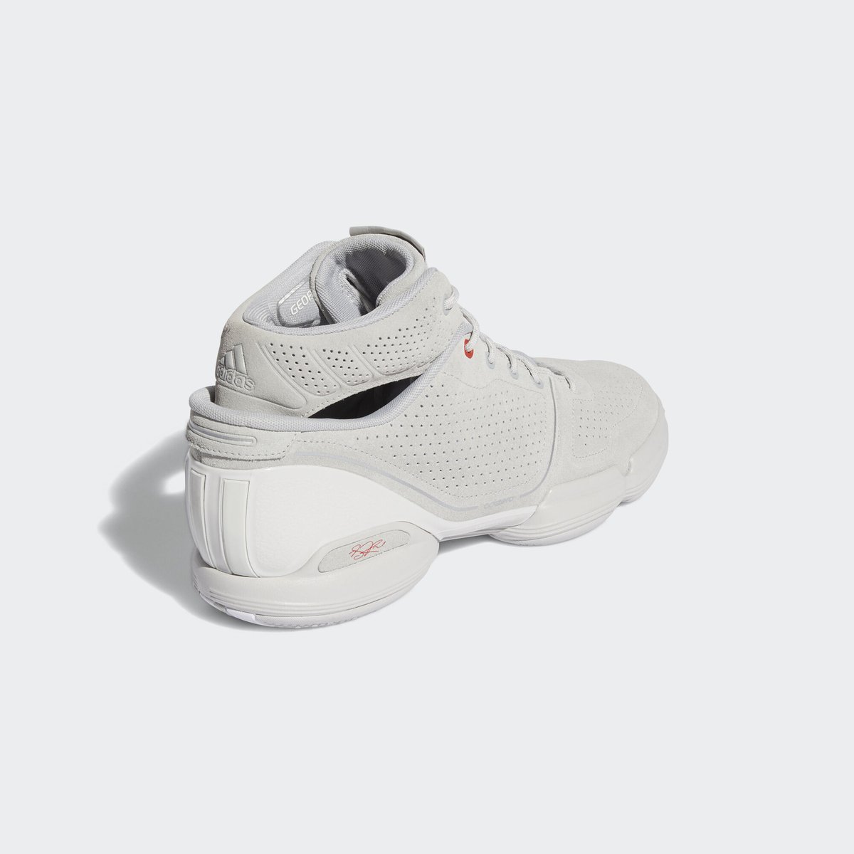 adidas,Rose 1,发售 青春终于回来了!Rose 1 即将复刻,新配色骚气十足! adidas,Rose 1,发售 青春终于回来了!Rose 1 即将复刻,新配色骚气十足!