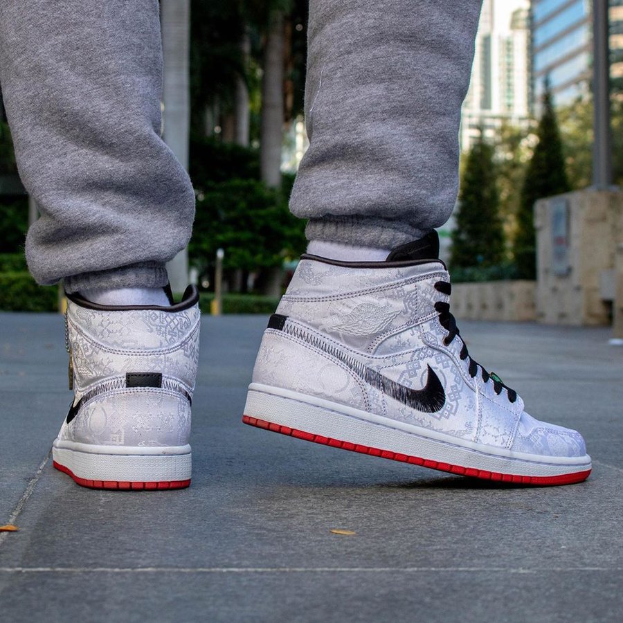 AJ1,Air Jordan 1 Mid,,发售,CU280 冠希亲晒刮开效果!白丝绸 AJ1 Mid 线下登记开启!周六发售! AJ1,Air Jordan 1 Mid,,发售,CU280 冠希亲晒刮开效果!白丝绸 AJ1 Mid 线下登记开启!周六发售!