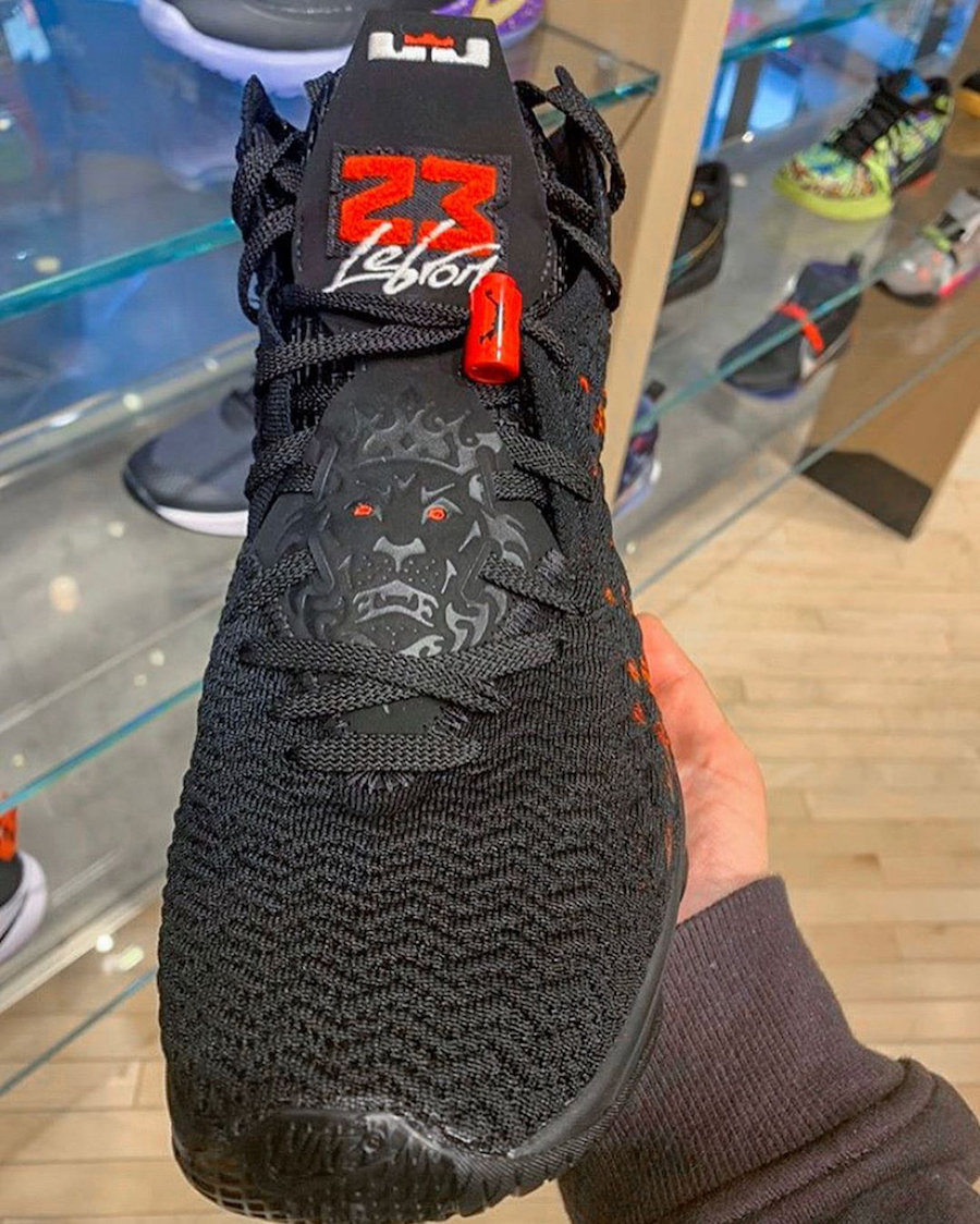 Nike,LeBron 17, 居然是黑红 AJ6 设计!全新配色 LeBorn 17 “Infrared” 首度曝光! Nike,LeBron 17, 居然是黑红 AJ6 设计!全新配色 LeBorn 17 “Infrared” 首度曝光!