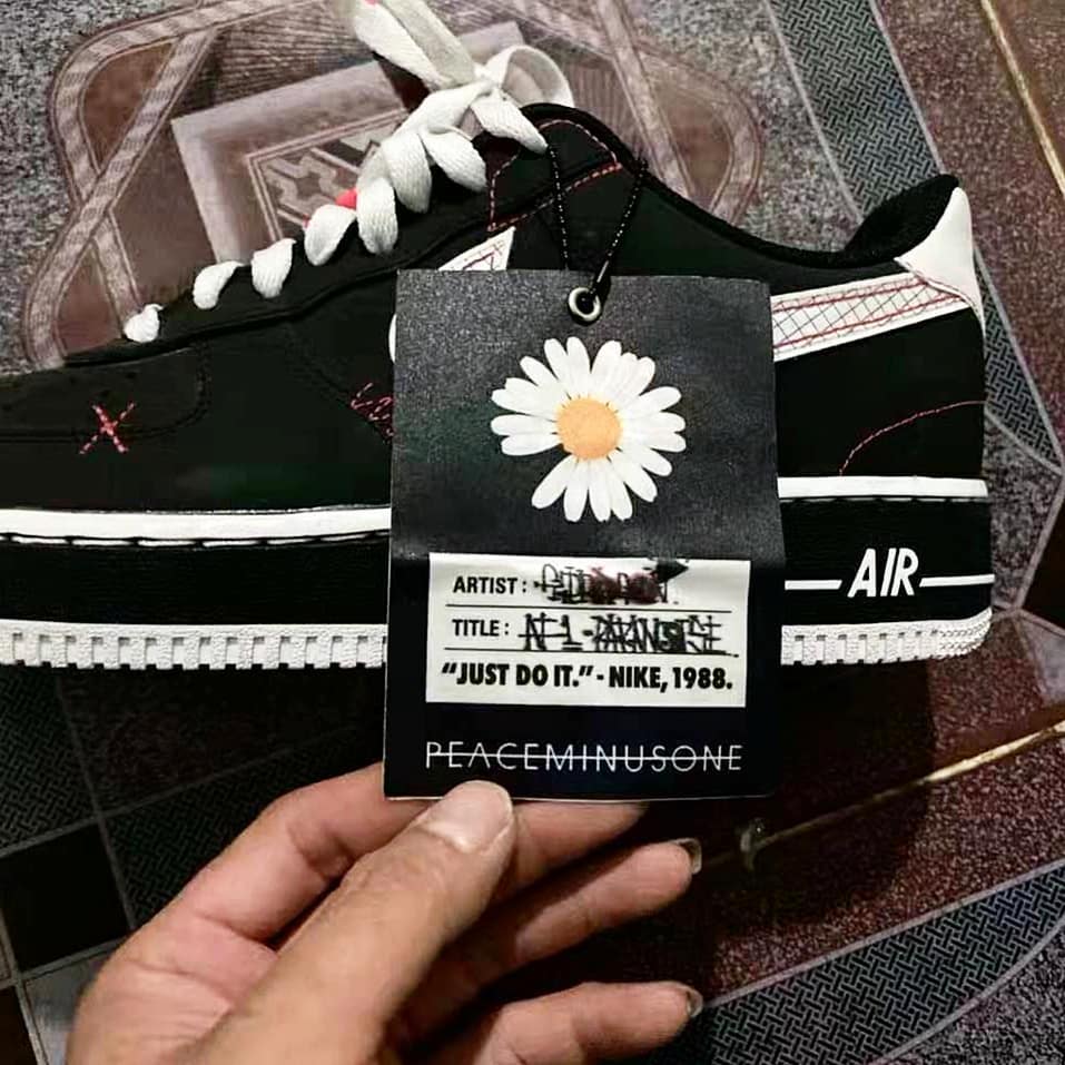 PEACEMINUSONE,AF1,Nike,Air For 小雏菊 2.0?新款 PMO x AF1 谍照曝光,喜欢吗? PEACEMINUSONE,AF1,Nike,Air For 小雏菊 2.0?新款 PMO x AF1 谍照曝光,喜欢吗?