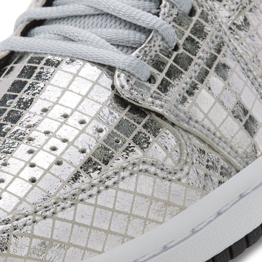 Air Jordan 1,Mid,AJ1 最闪亮的灯球!全新 Air Jordan 1 Mid “Disco Ball” 明年登场! Air Jordan 1,Mid,AJ1 最闪亮的灯球!全新 Air Jordan 1 Mid “Disco Ball” 明年登场!