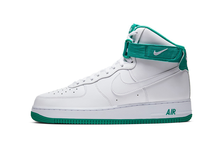 Nike,Air Force 1 High 孔雀绿点缀细节!这双 Air Force 1 你打几分? Nike,Air Force 1 High 孔雀绿点缀细节!这双 Air Force 1 你打几分?