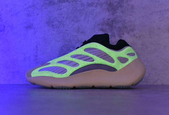 Yeezy,700 V3,发售,FW4980 市价翻了一倍!Yeezy 700 V3 可能是今年的最大黑马! Yeezy,700 V3,发售,FW4980 市价翻了一倍!Yeezy 700 V3 可能是今年的最大黑马!