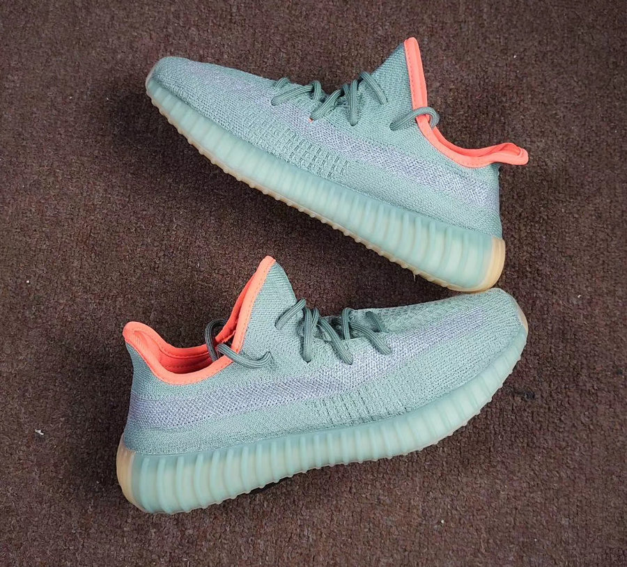 adidas,Yeezy Boost 350 V2,发售 侧透满天星 Yeezy 350 V2 上脚照曝光!反光效果闪爆了! adidas,Yeezy Boost 350 V2,发售 侧透满天星 Yeezy 350 V2 上脚照曝光!反光效果闪爆了!