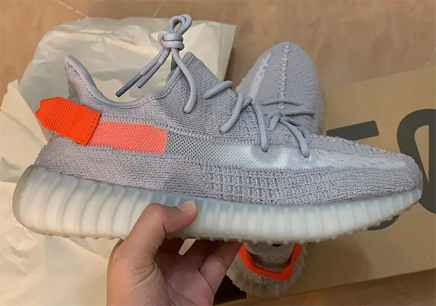 Yeezy 350 V2,adidas,FX9017 灰橙 4.0?!Yeezy 350 V2 “Tailgate” 实物首度曝光! Yeezy 350 V2,adidas,FX9017 灰橙 4.0?!Yeezy 350 V2 “Tailgate” 实物首度曝光!