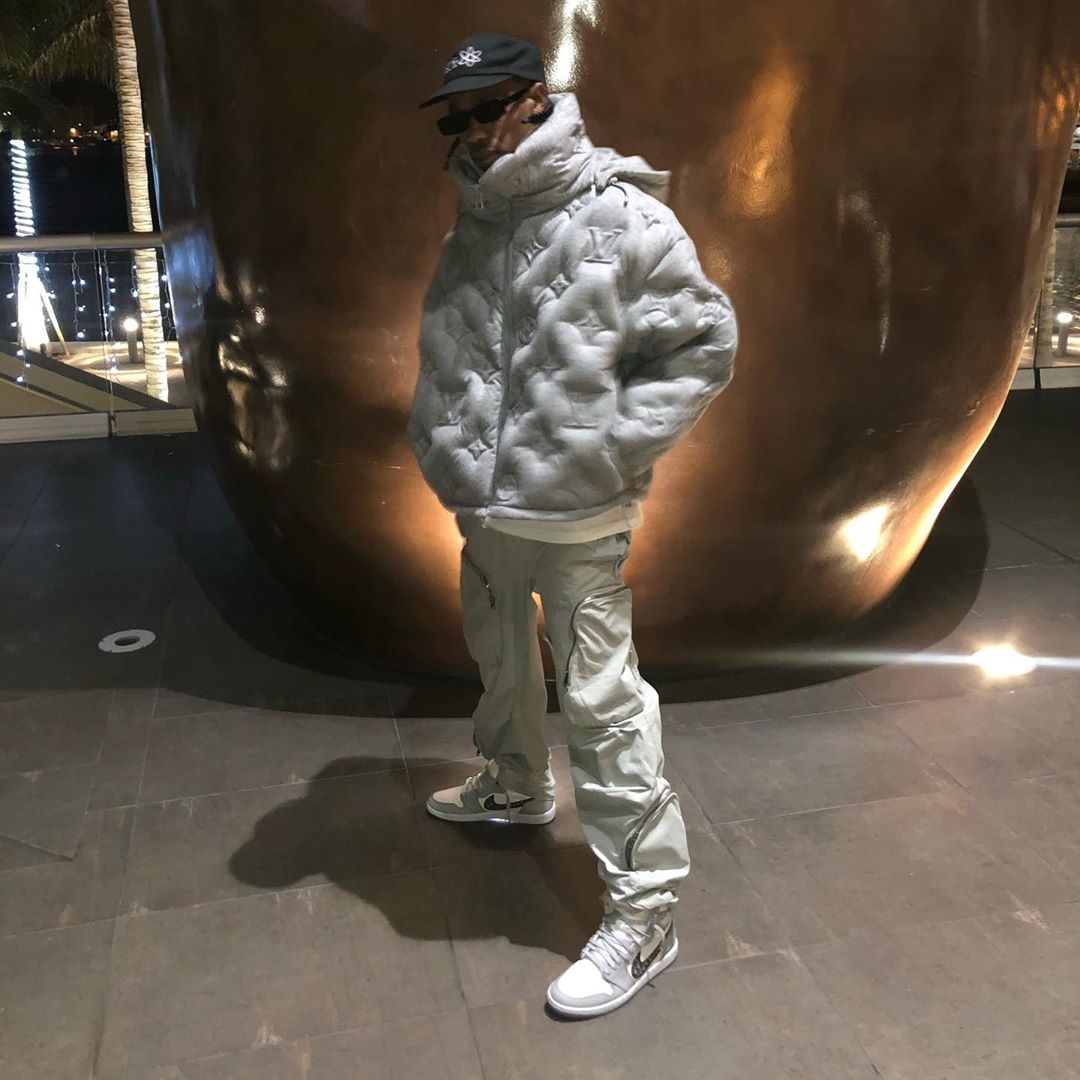 Air Jordan 1,Dior,AJ1,发售 设计师曝光 Dior x AJ1 最全细节!第二双意大利产的 AJ 球鞋! Air Jordan 1,Dior,AJ1,发售 设计师曝光 Dior x AJ1 最全细节!第二双意大利产的 AJ 球鞋!