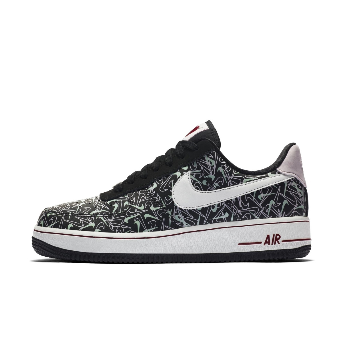 AF1,Air Force 1,Nike 情人节配色的 AF1 首次亮相!你给打几分? AF1,Air Force 1,Nike 情人节配色的 AF1 首次亮相!你给打几分?