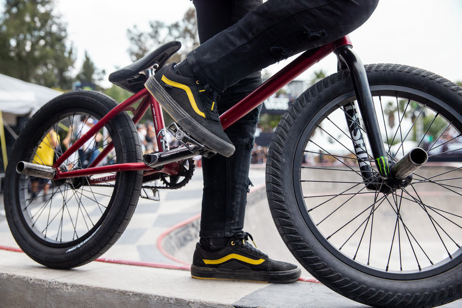 Larry Edgar,Vans,Old Skool Pro 闪电 Logo + 涂鸦!全新 Vans Old Skool Pro BMX 现已发售! Larry Edgar,Vans,Old Skool Pro 闪电 Logo + 涂鸦!全新 Vans Old Skool Pro BMX 现已发售!