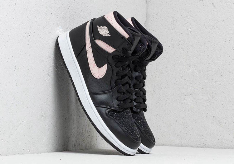 AJ,AJ1,Air Jordan 1 去年发售的 AJ1 价格全面崩盘!最火的一双暴跌近一万! AJ,AJ1,Air Jordan 1 去年发售的 AJ1 价格全面崩盘!最火的一双暴跌近一万!