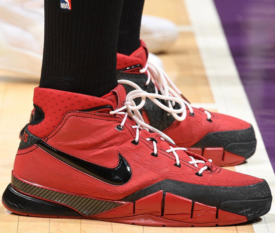 Nike,Zoom Kobe 2,Westchester P 「鞋王」塔克又拉仇恨!上脚罕见 Nike Zoom Kobe 2 PE 配色! Nike,Zoom Kobe 2,Westchester P 「鞋王」塔克又拉仇恨!上脚罕见 Nike Zoom Kobe 2 PE 配色!